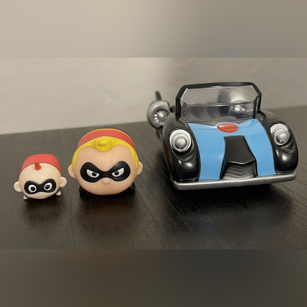 Disney 100 Tsum Tsum Incredibles